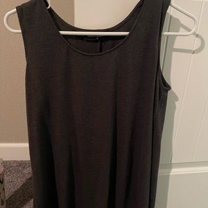 Women’s basic grey sleeveless top
